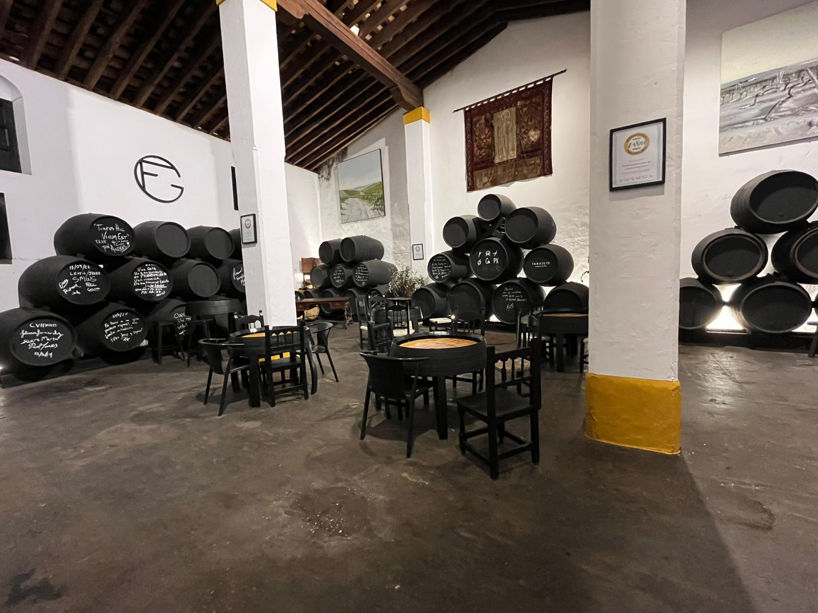 INTERIOR BODEGA (1)